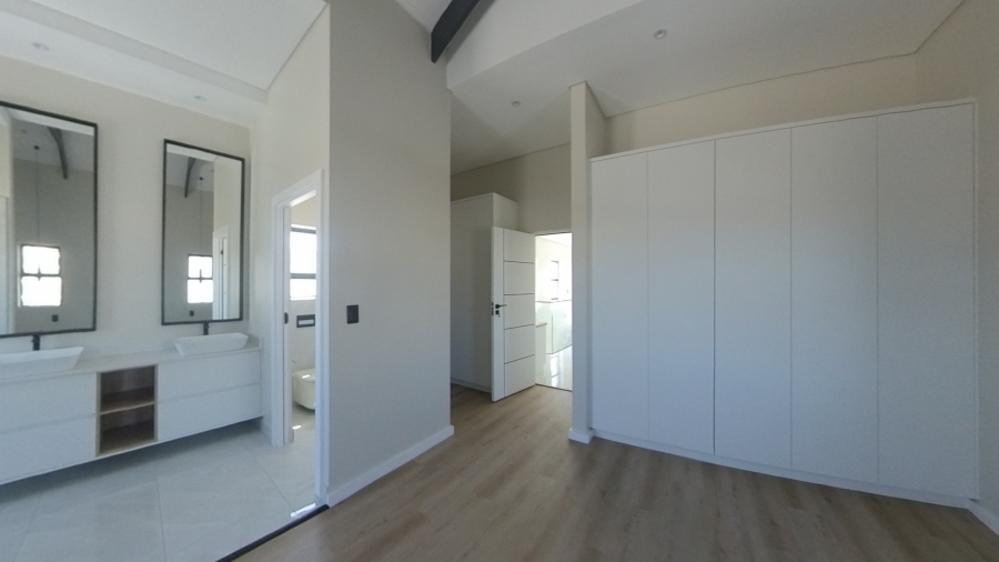 3 Bedroom Property for Sale in Sandown Western Cape